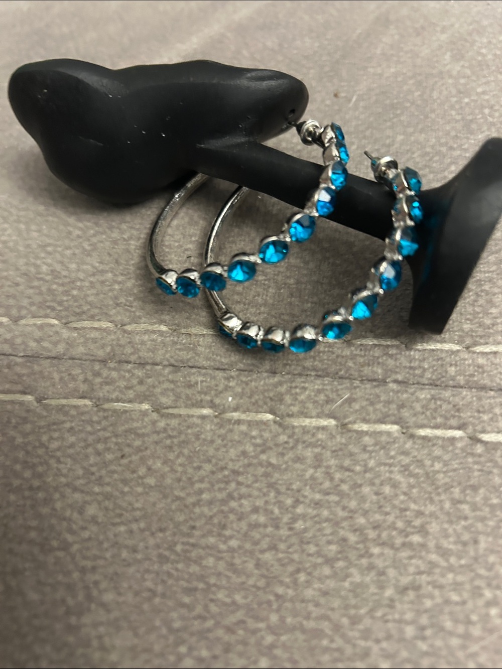 NEOT Silver Hoop Earrings with Blue Crystal Accents